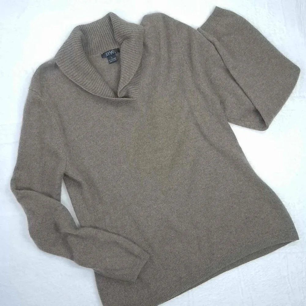 NWOT Prive Cashmere Shawl Neck Sweater Taupe Large - Picture 1 of 3